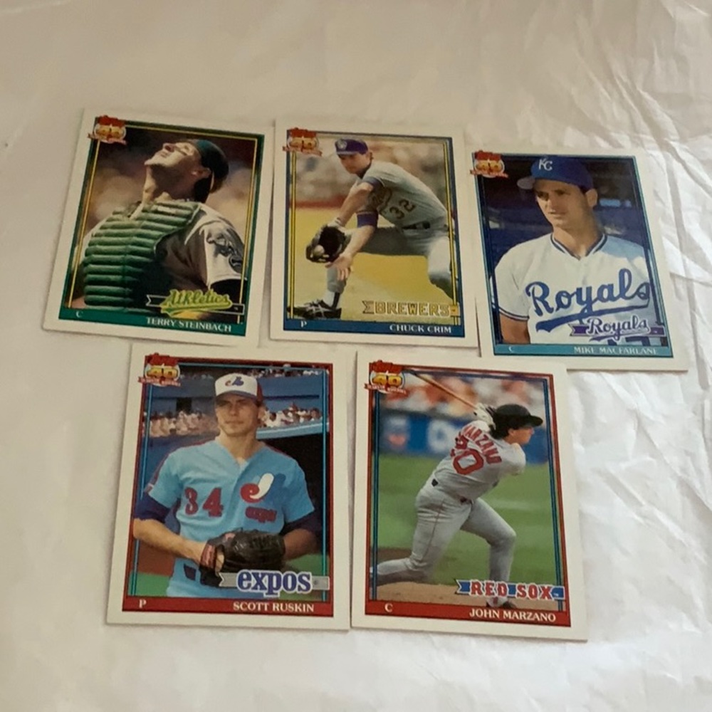 Bundle of Baseball Cards Lot 72** - Picture 2 of 6